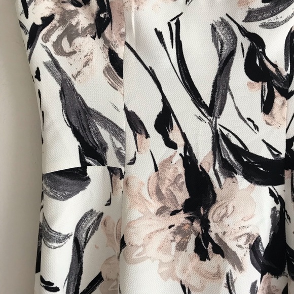 ZARA A line off the shoulder floral dress - Picture 2 of 3